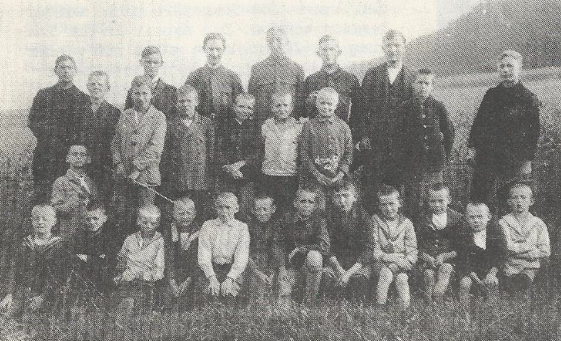 Jugendgruppe nach 1. Weltkrieg
